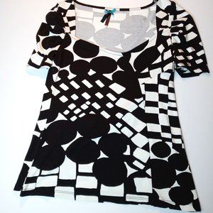 Women's NEXT PETITE Black & White Sleeveless Tunic Empire Neckline Size Med.